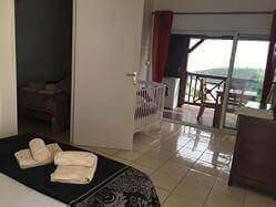 location Maison Villa Guadeloupe - Pice  vivre avec lit 140 et lit bb